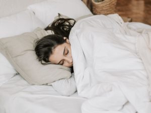 Use This Amazing Science-Based Sleep Guide Can Boost Wellness and Regulate Weight