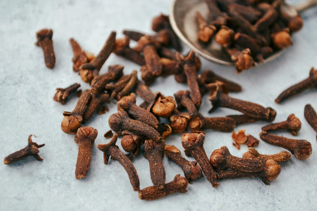 image of cloves