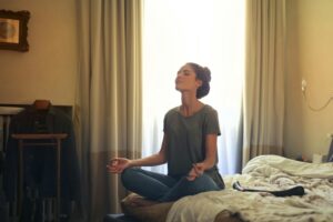 An Easy and Quick Meditation for Mindful Mornings